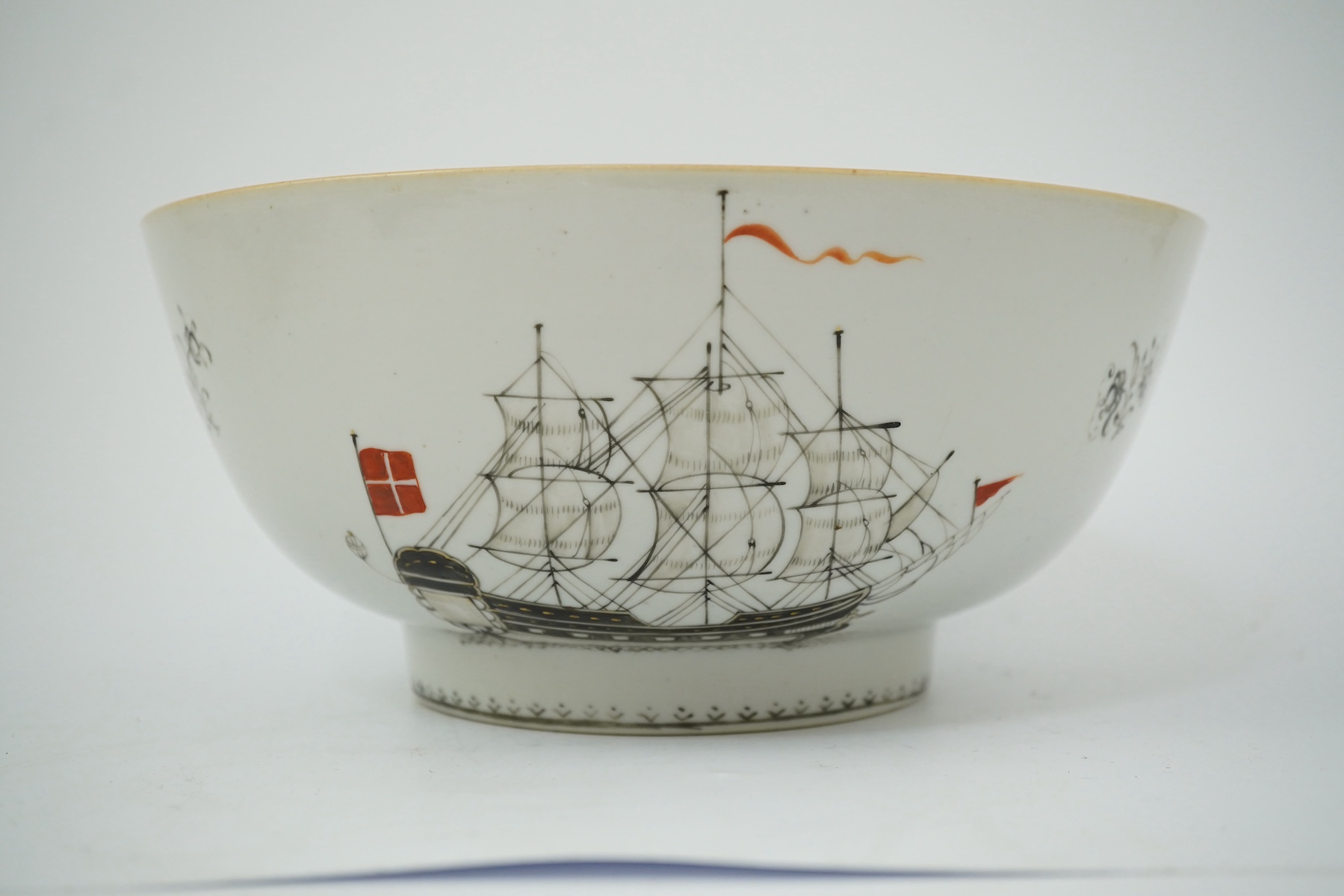 A Chinese export grisaille ‘ship’ bowl, Qianlong period, made for the Danish market
